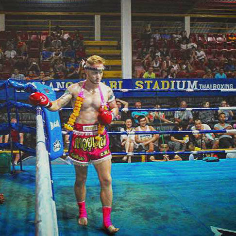 burns_thaiboxing Burns Thai boxing